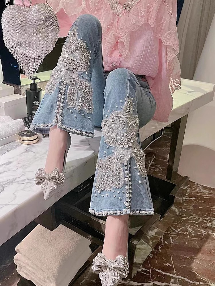 Embroidery Jeans Sakura - Women High Waist Jeans Floral Embroidery