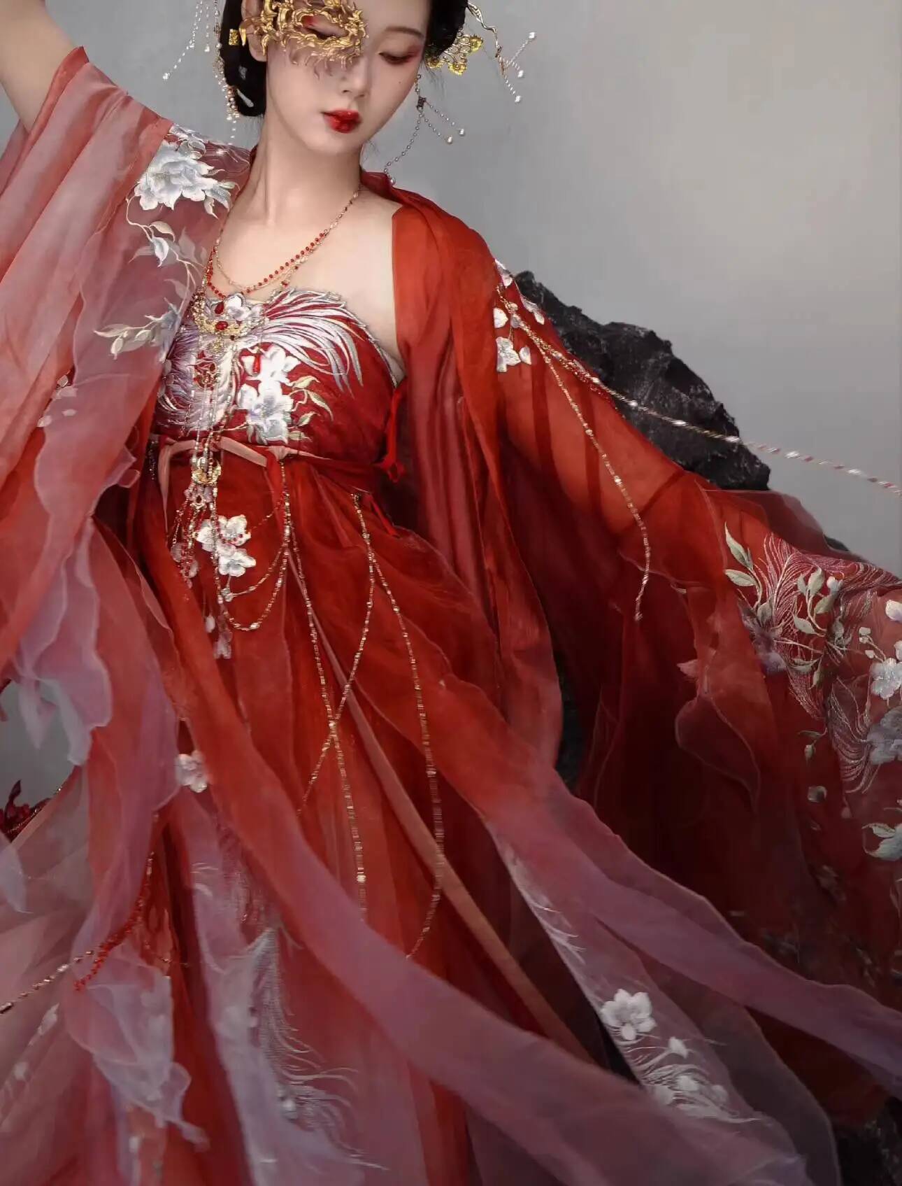 Women In Hanfu Heavy Embroider - Embroidery Set ulasan dan harga