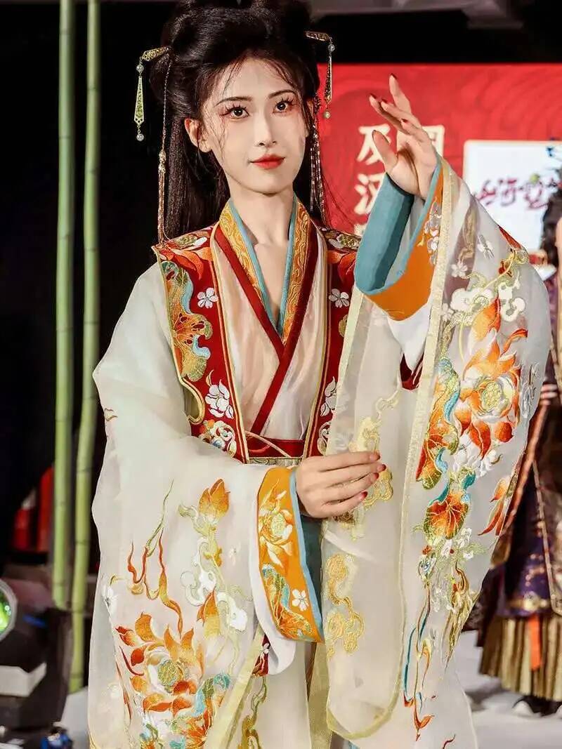 Ming Dynasty Hanfu Embroidery  - Embroidery Set ulasan dan harga